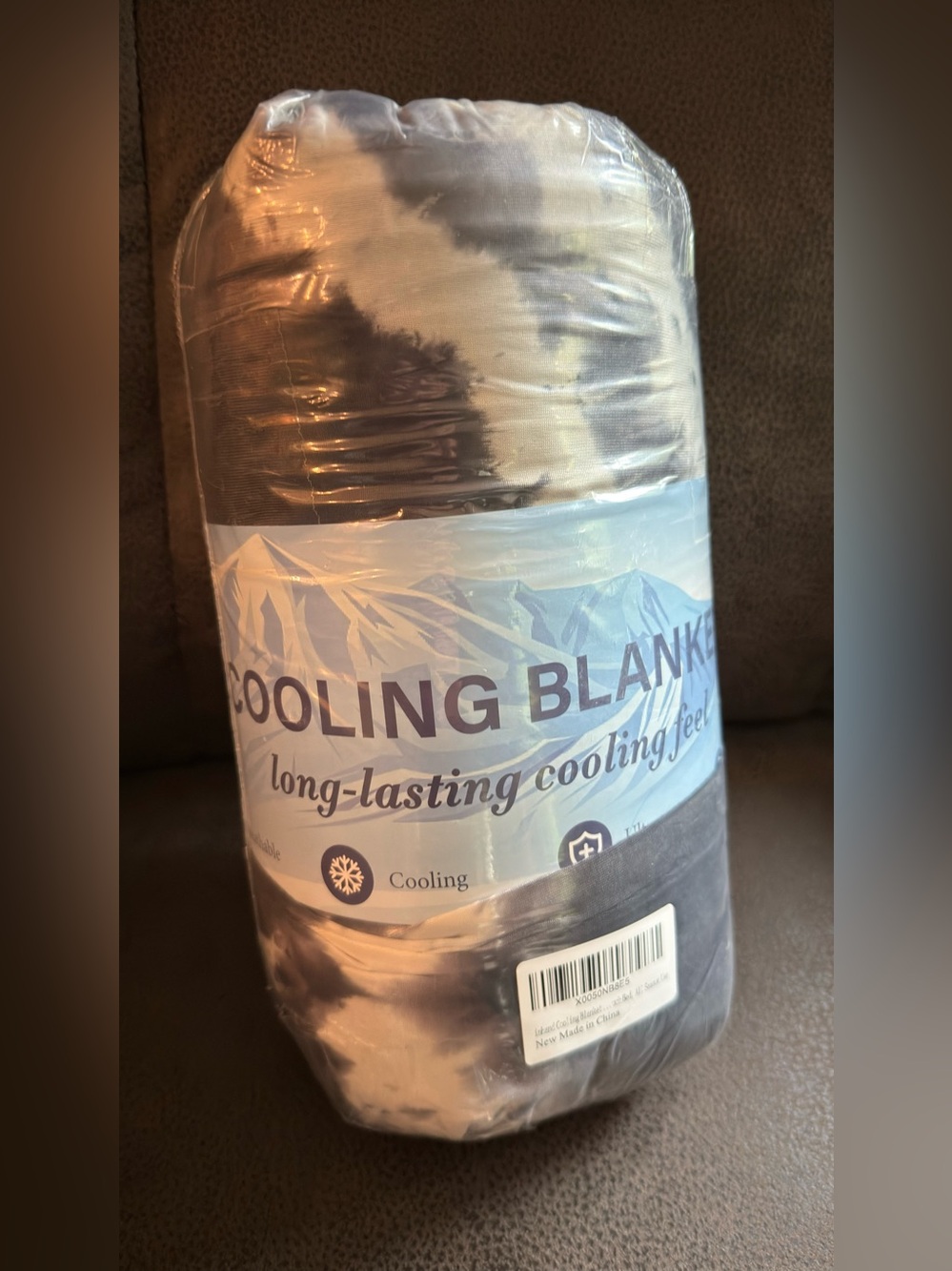 Cooling Plush Blanket - Gray Marble Design - Picture 10 of 10